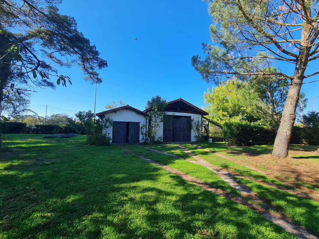 Maison à SAUGNACQ-ET-MURET