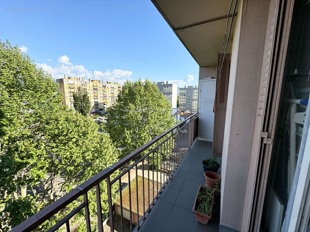 Appartement à ECHIROLLES