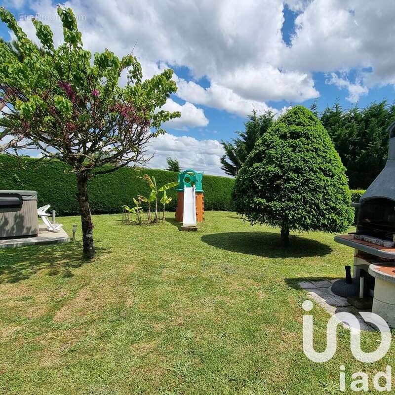 Photo 6 - Maison à SAINT-CHRISTOPHE-DU-LIGNERON