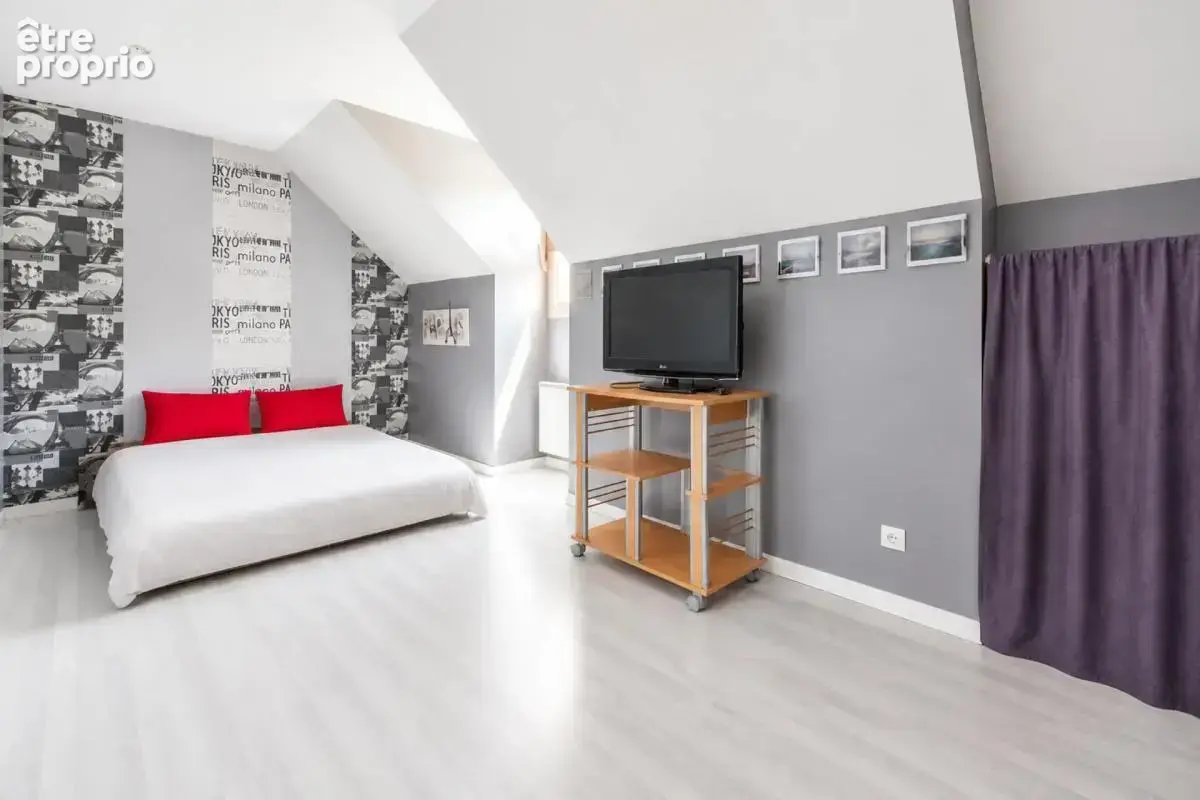 Maison de 8 pièces de 180 m² à Jambville - photo 13