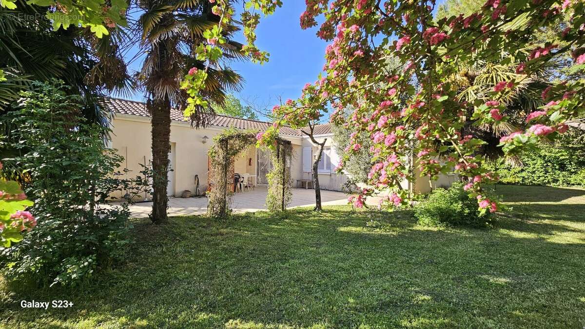 Maison à BEAUVOIR-SUR-NIORT
