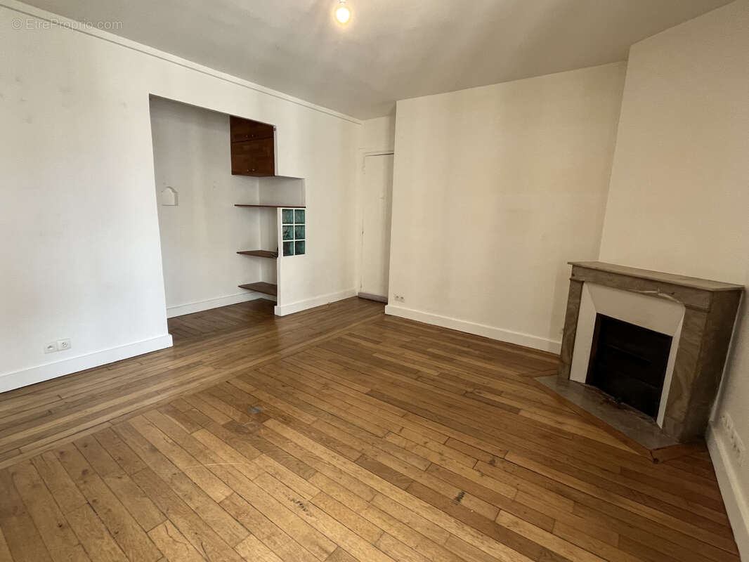 Appartement à PARIS-19E