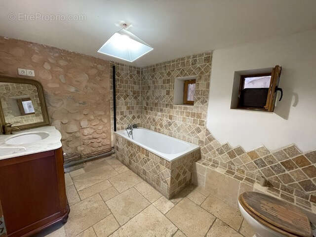 Maison à SALIGNAC