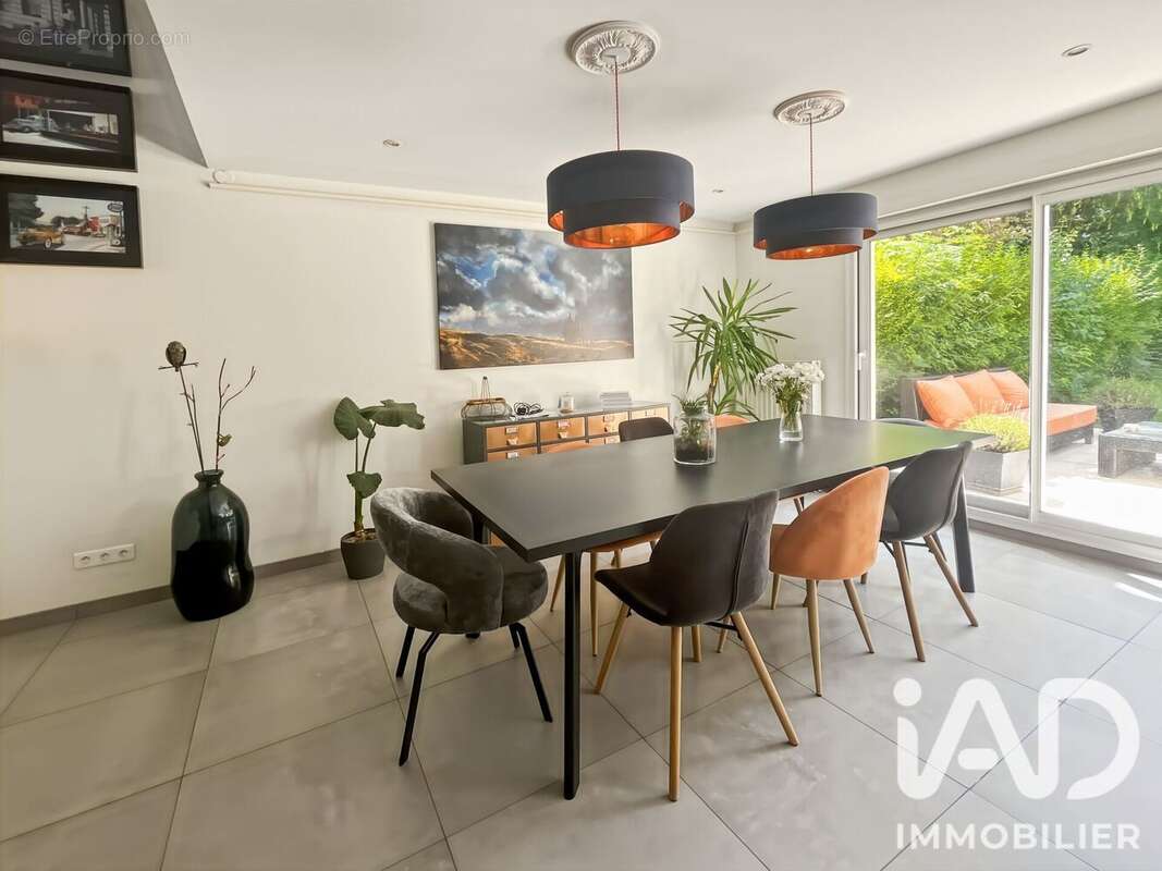 Maison 127 m² à Brie-Comte-Robert  - photo 4