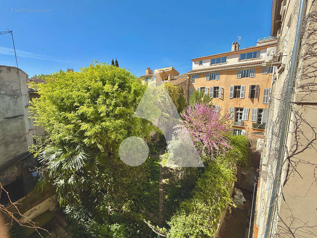 Appartement à AIX-EN-PROVENCE