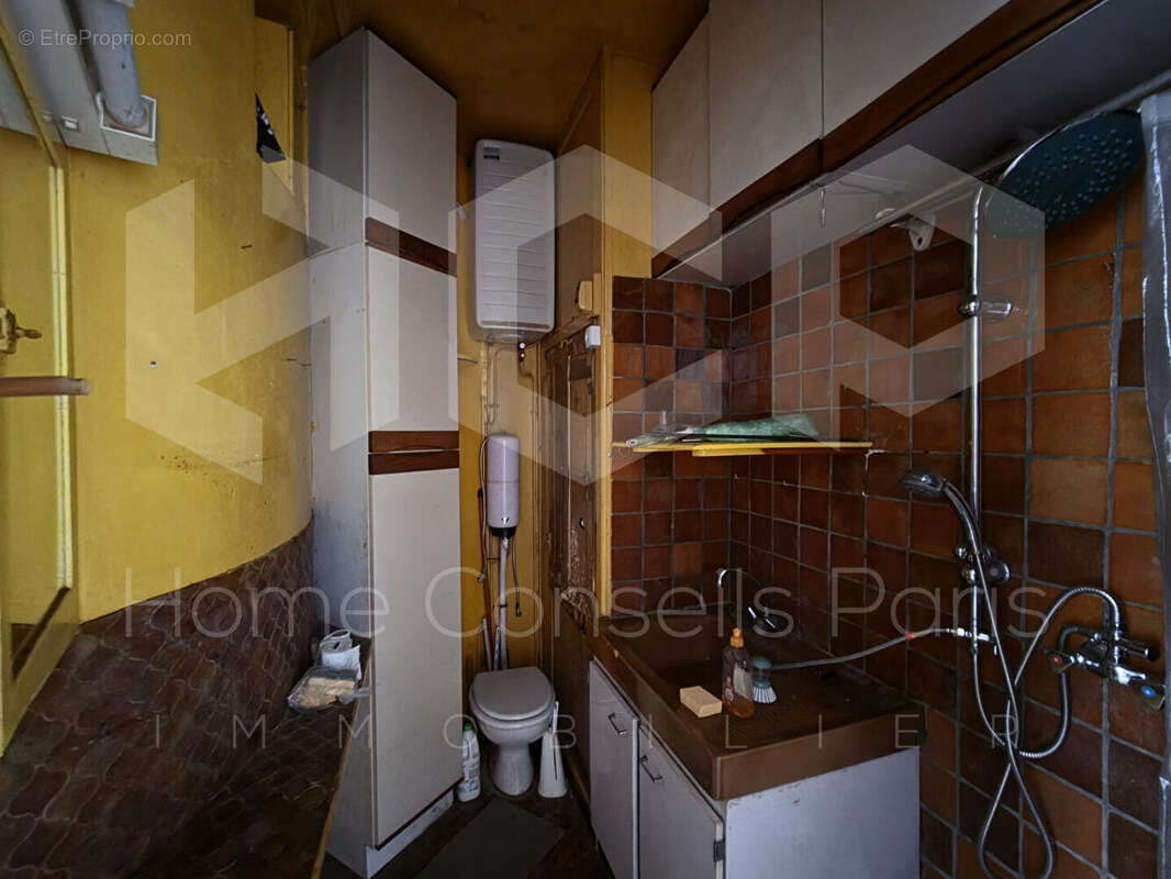 Dans le quartier St Lazare, studio en rez de chaussée - photo 2