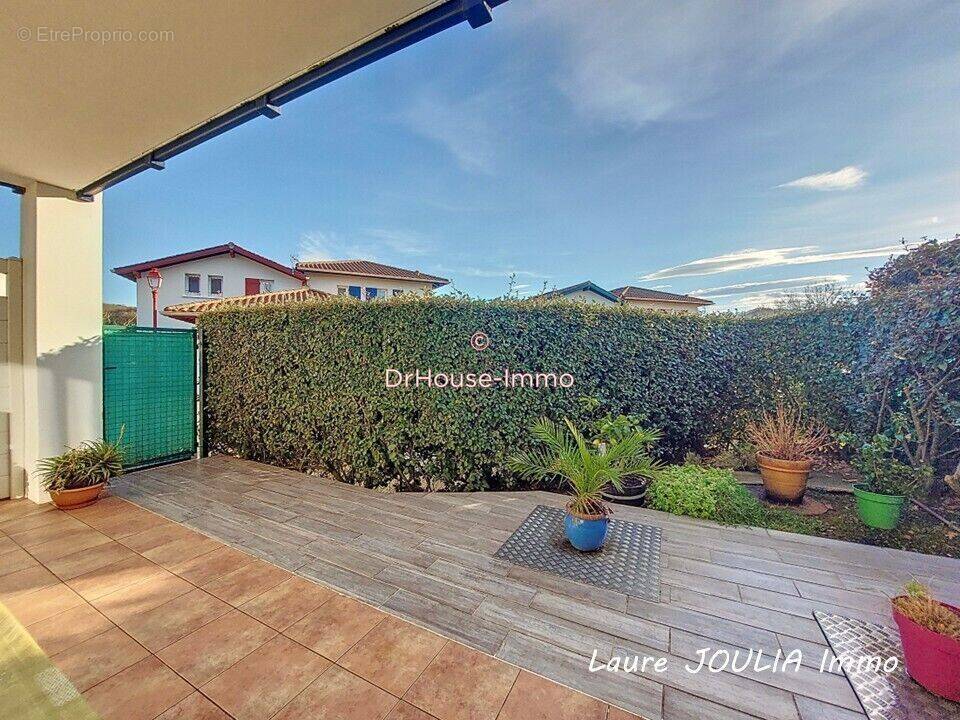 Appartement à URRUGNE