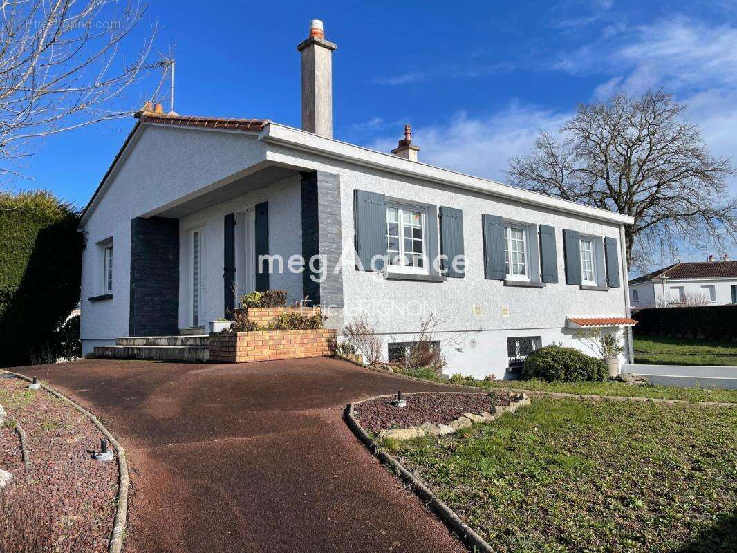 Maison à TREIZE-SEPTIERS