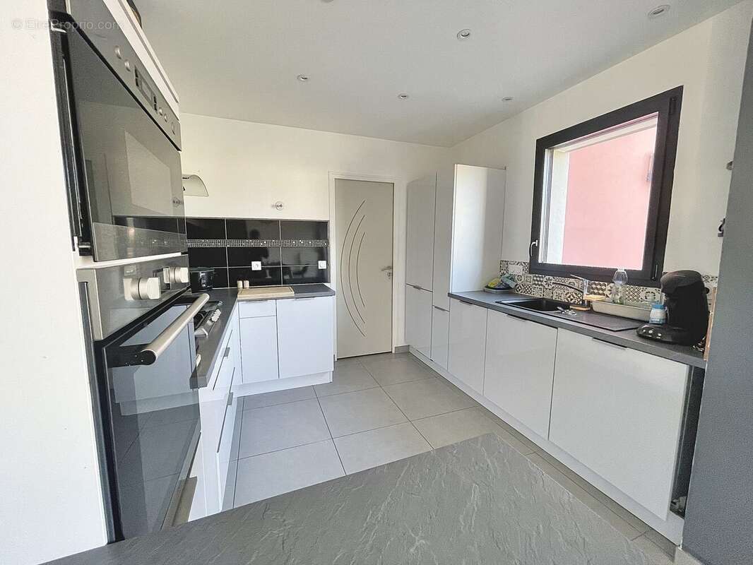 Maison à NOYAL-CHATILLON-SUR-SEICHE