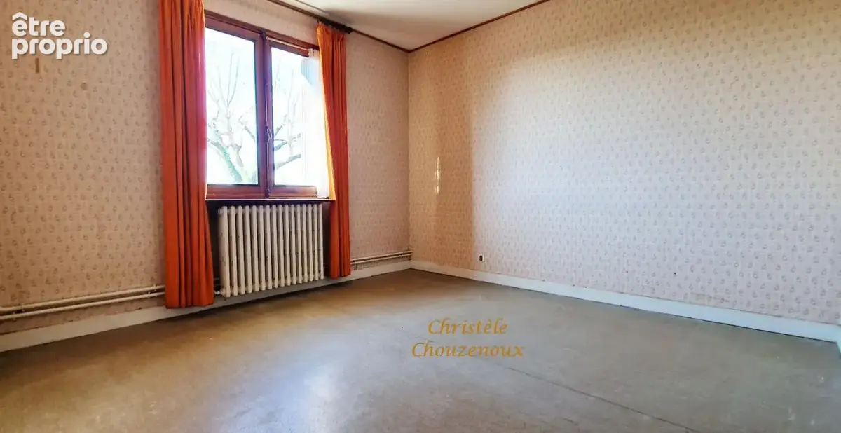 24120 Terrasson : Maison  de plain pieds  sur 4385m² de terrain - photo 9