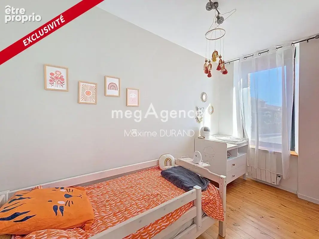 Maison de caractère avec grand terrain et studio avec revenu locatif - photo 13