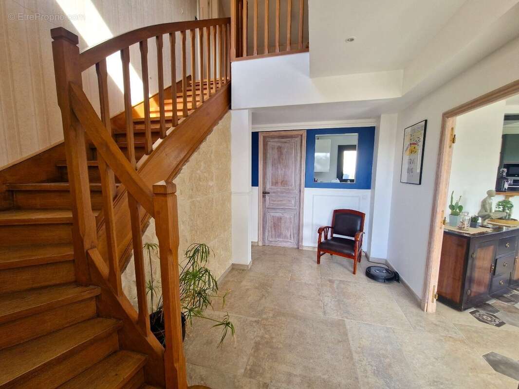 Maison à BRUYERES-LE-CHATEL