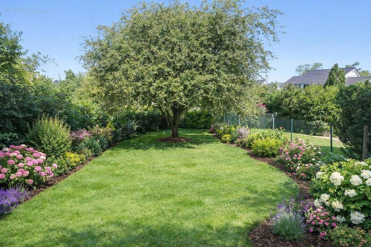 Photo 3 - Appartement à AUDUN-LE-TICHE