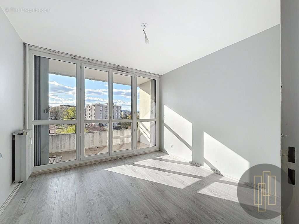 Appartement à VILLEFRANCHE-SUR-SAONE
