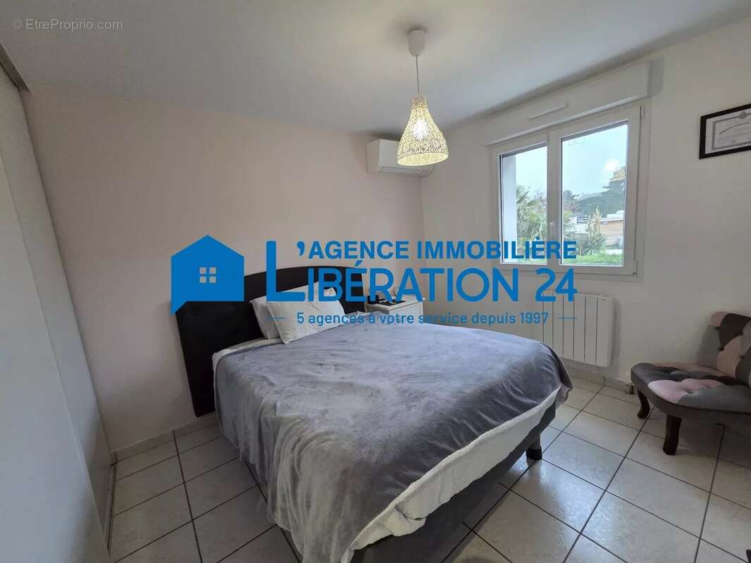 Maison à CHATEAUNEUF