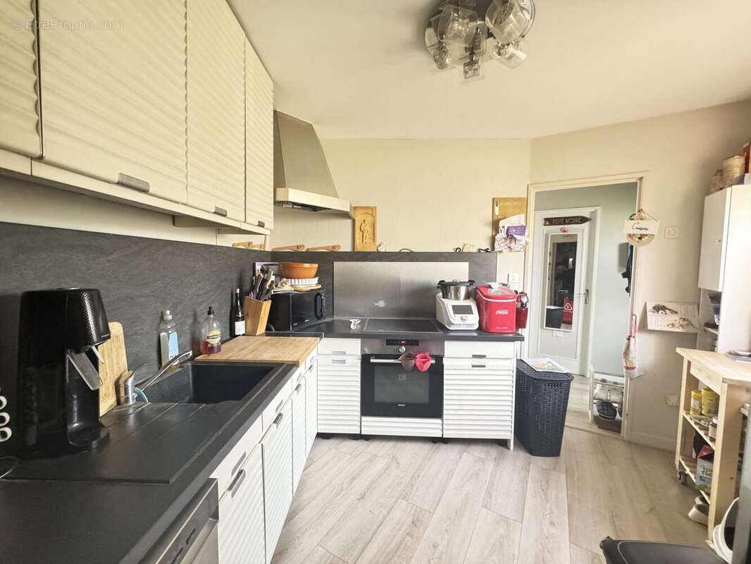 Maison à VILLIERS-LE-BACLE