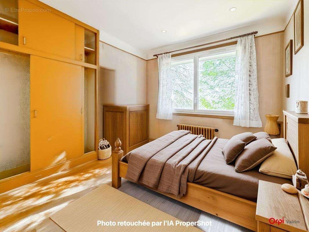 Maison à TAVERS