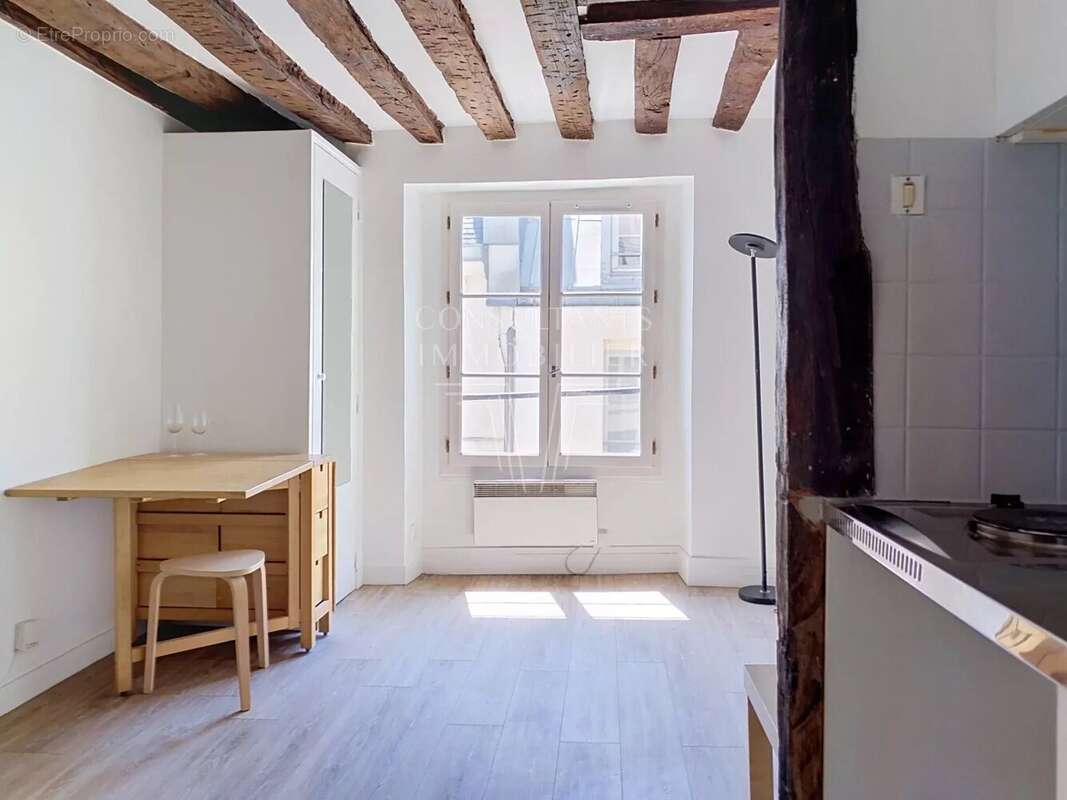 Appartement à PARIS-7E