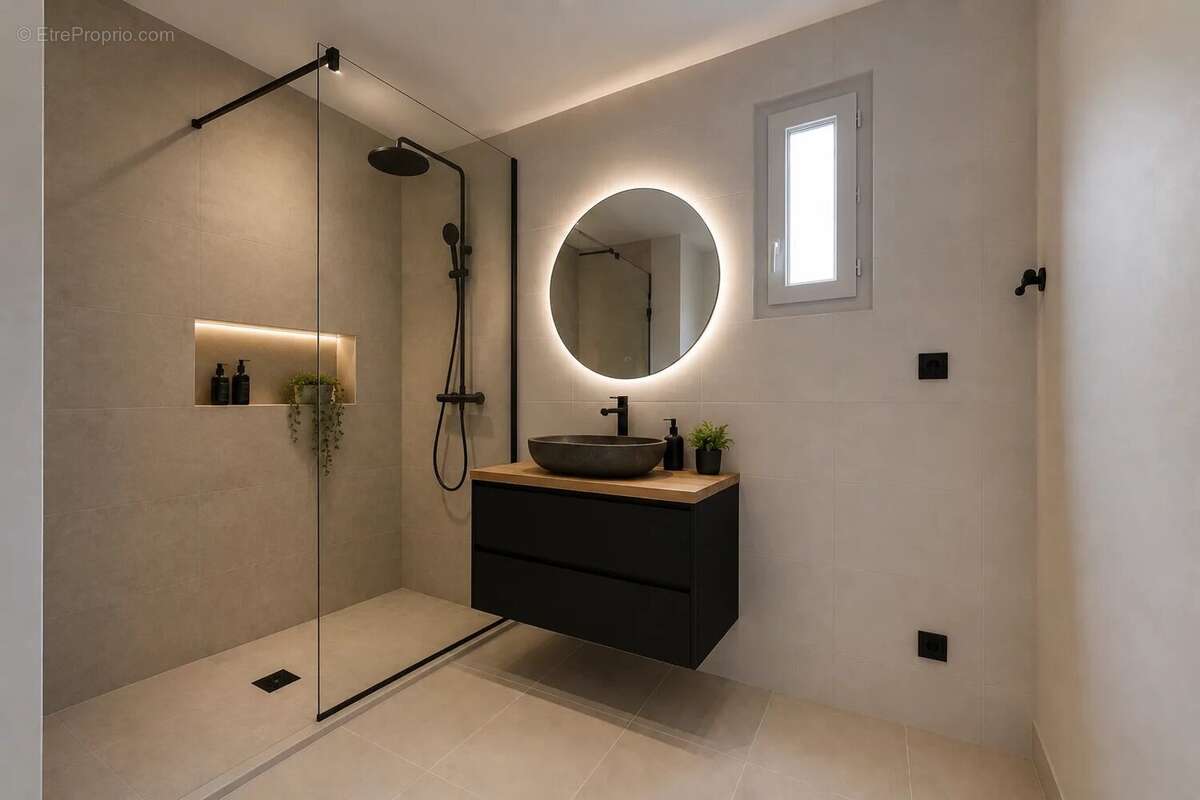 Appartement à DECINES-CHARPIEU