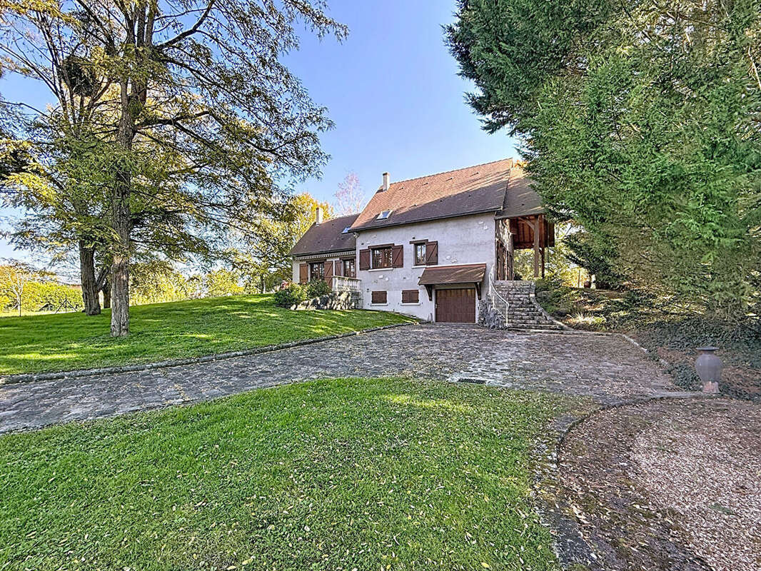 Maison à CELLETTES