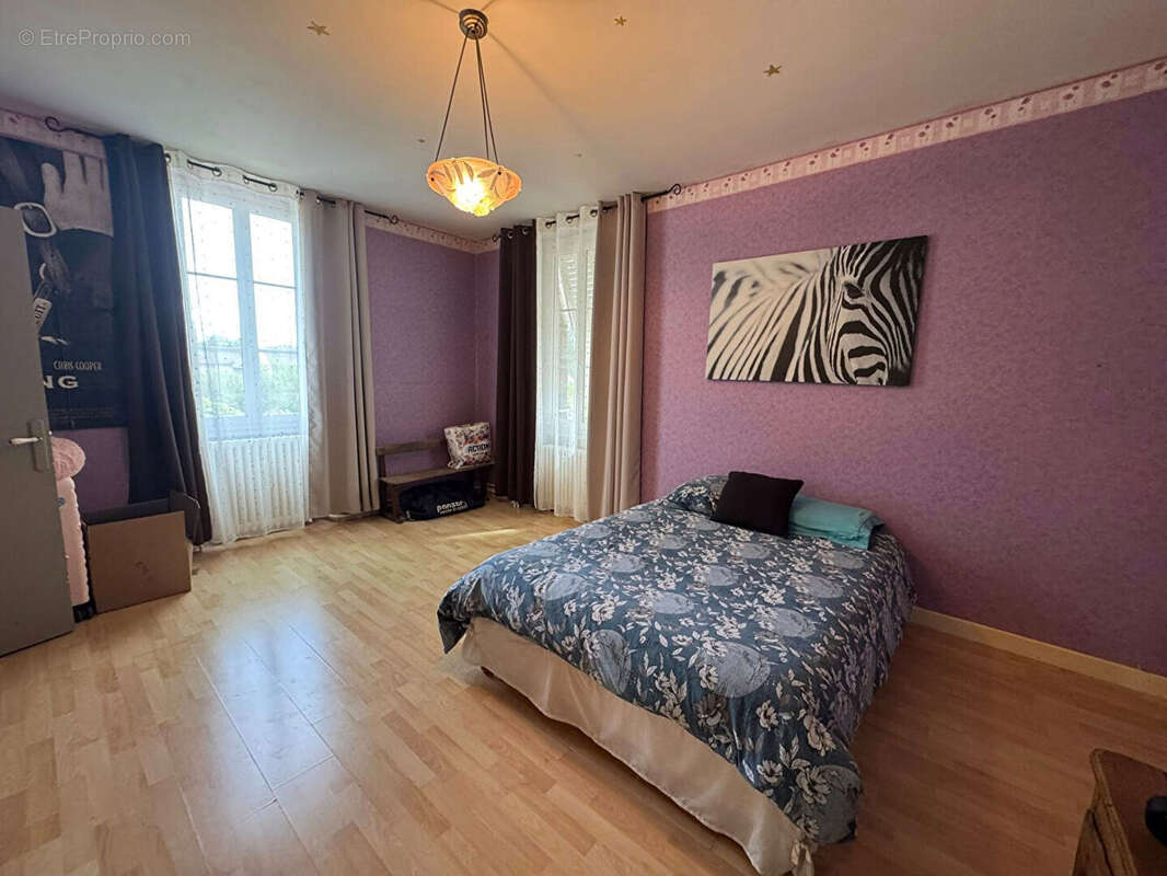 Maison à BESSINES-SUR-GARTEMPE