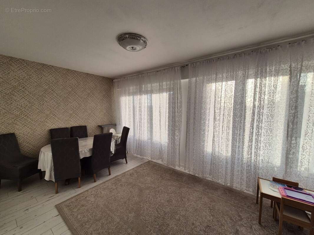 Appartement à BELLAC