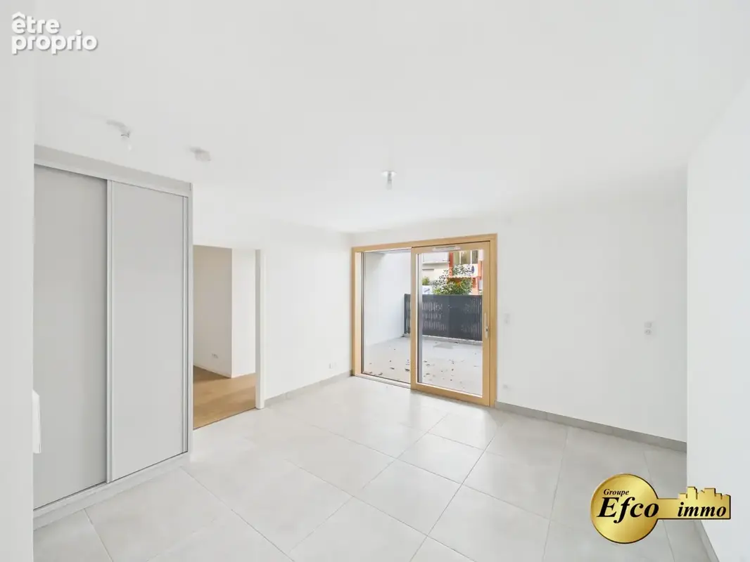 Appartement 2 pièces 45 m² à vendre à Saint-Louis (68300) - photo 3