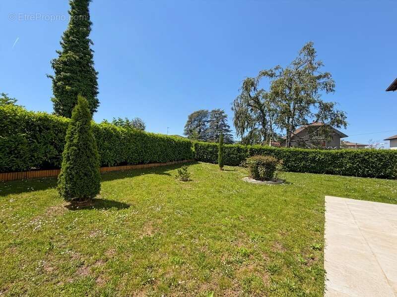 Appartement à REIGNIER