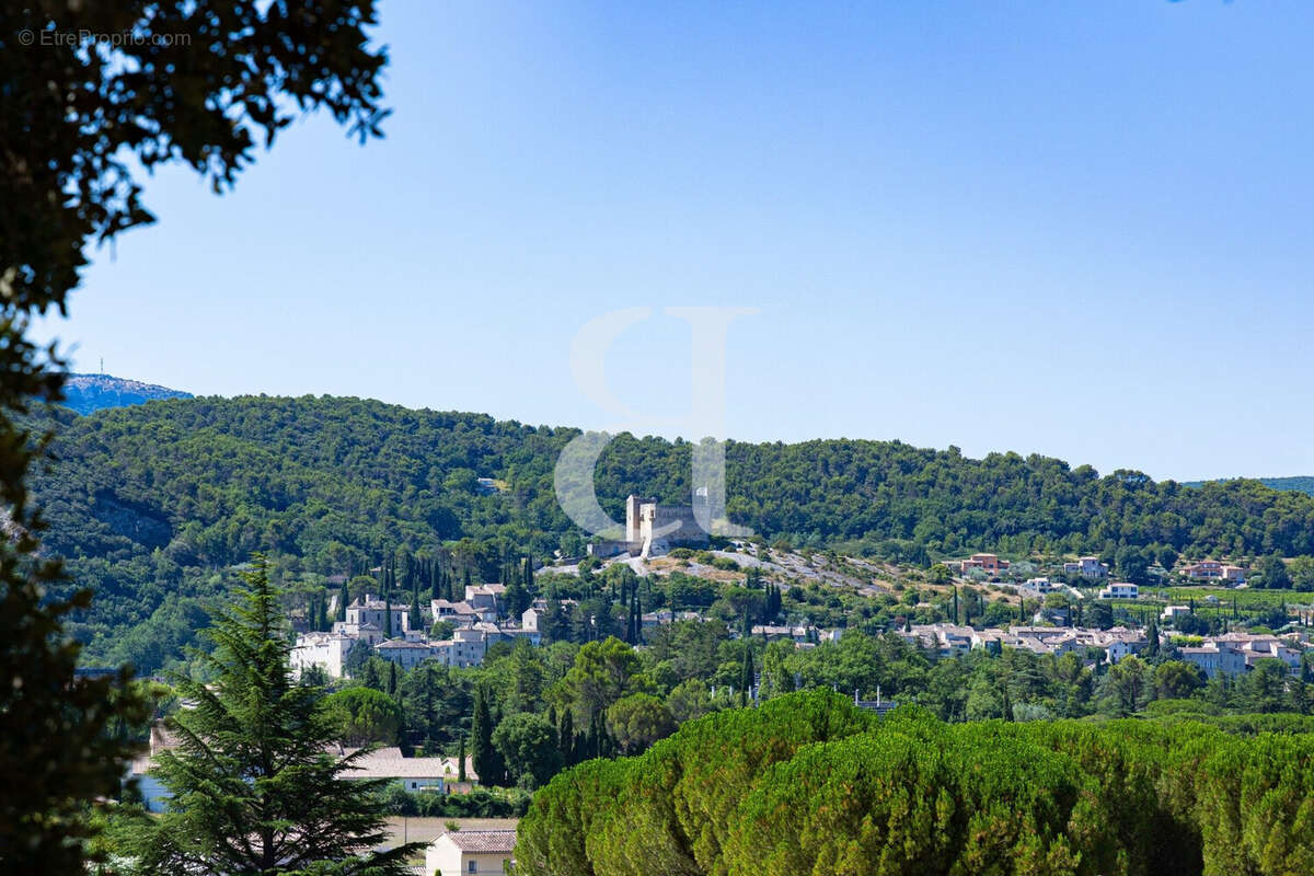 Maison à VAISON-LA-ROMAINE