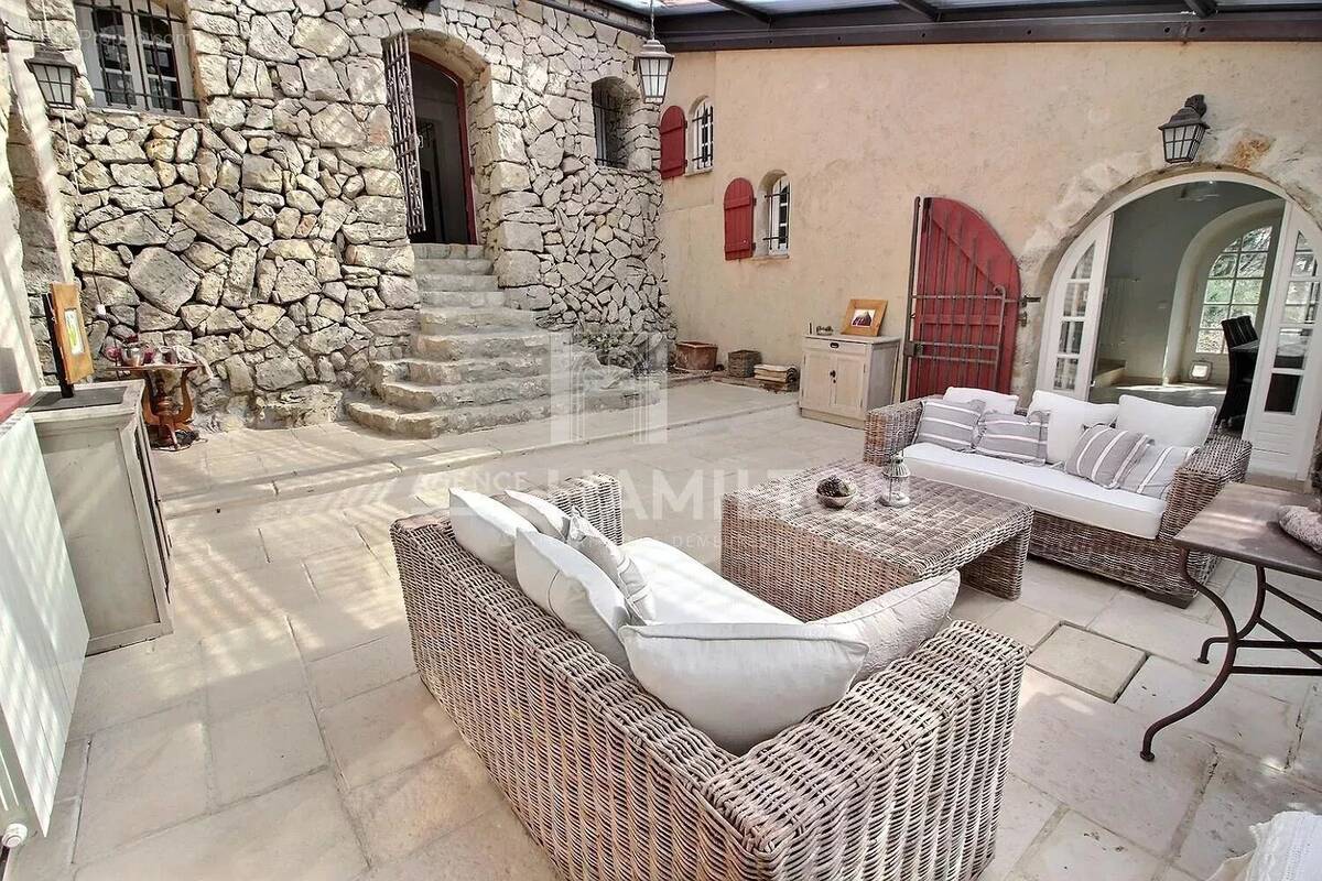 Maison à LE BAR-SUR-LOUP