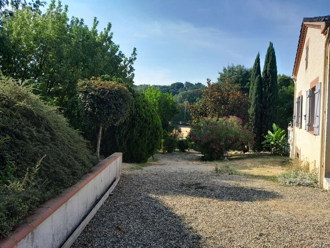 Maison de plain pied sur sous sol complet.. - photo 20