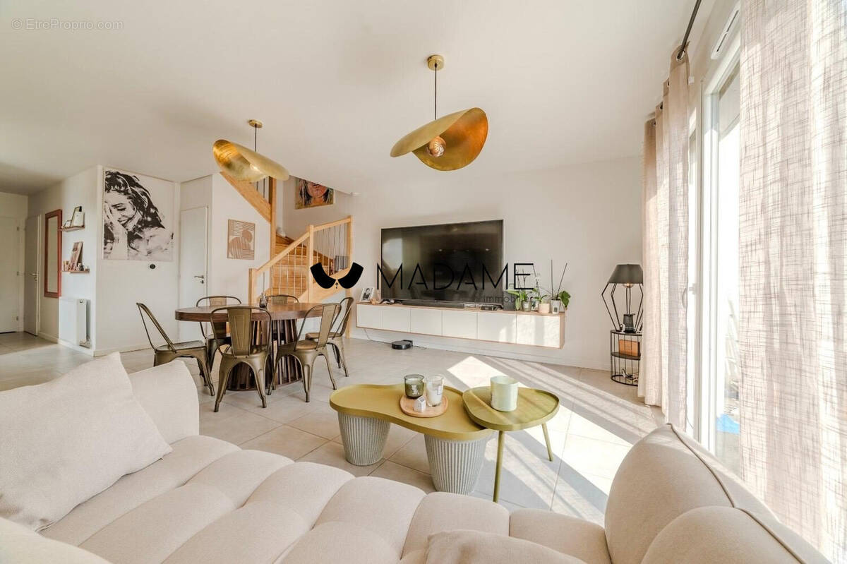 Maison à LA MURETTE