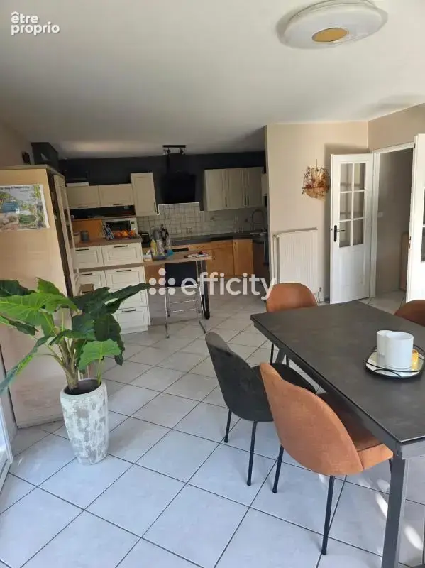Maison 8 pièces 140 m² à vendre à Gondecourt (59147) - photo 3