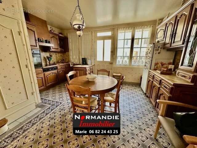 Maison à LILLEBONNE