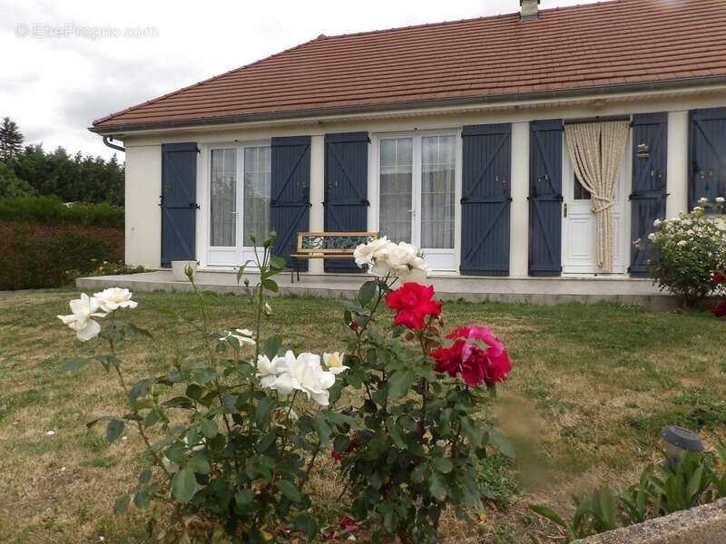 Maison à COMMENTRY