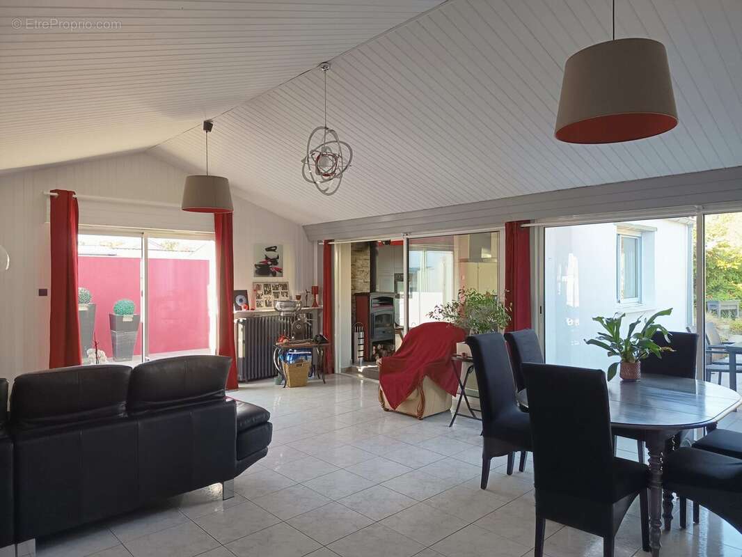 Maison à SALLERTAINE
