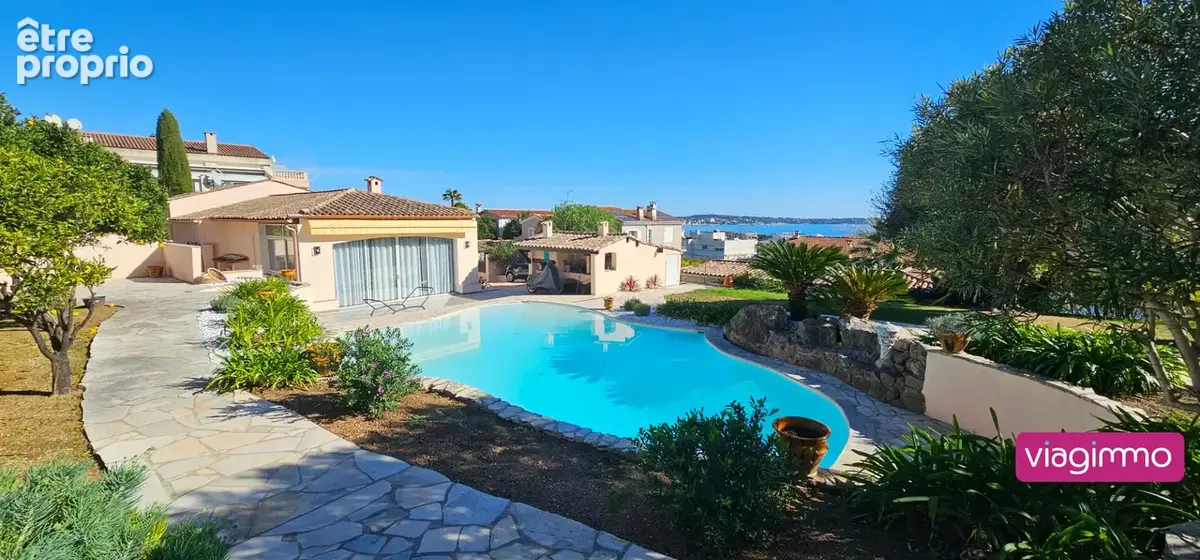 Maison à VALLAURIS