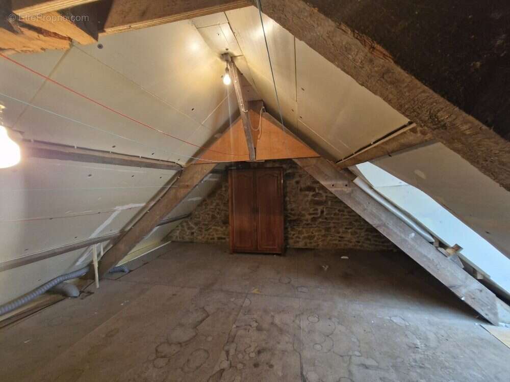 Maison à HENANBIHEN