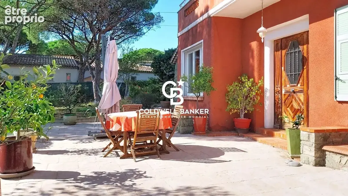 FRÉJUS – LA TOUR DE MARE  Jolie maison familiale avec terrasse et jacuzzi - photo 4