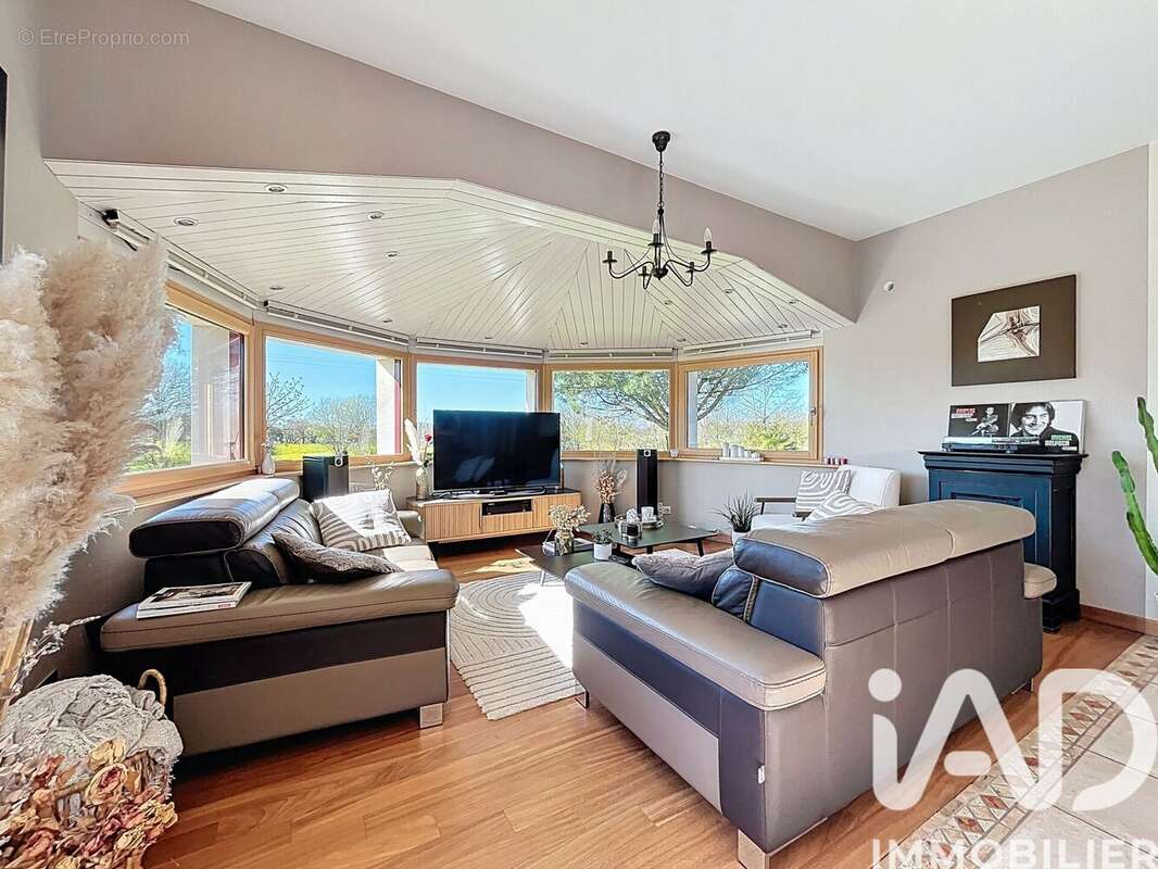 Photo 4 - Maison à BAGUER-PICAN