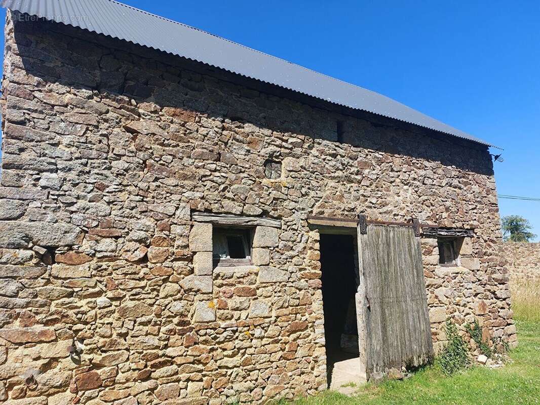 Maison à LE PERTRE