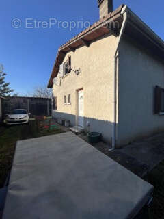 Maison à AMBARES-ET-LAGRAVE