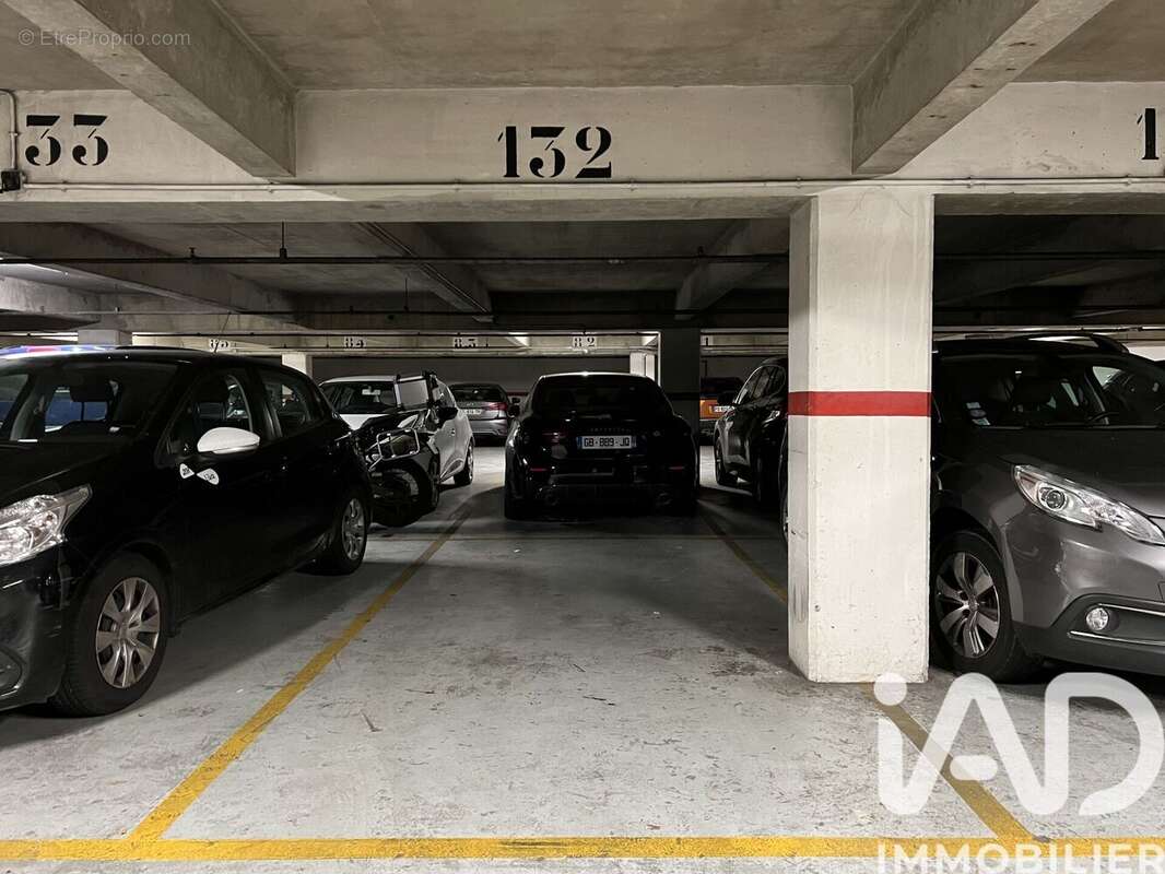 Photo 6 - Parking à CLICHY