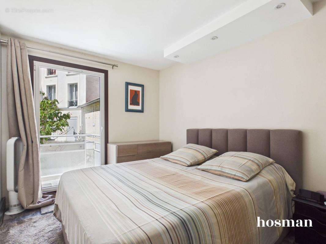 Appartement à PARIS-10E