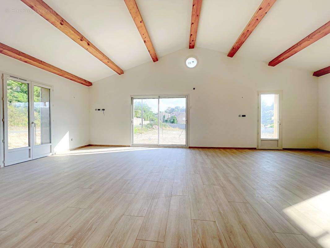 Maison 108 m² à Ginasservis  - photo 8