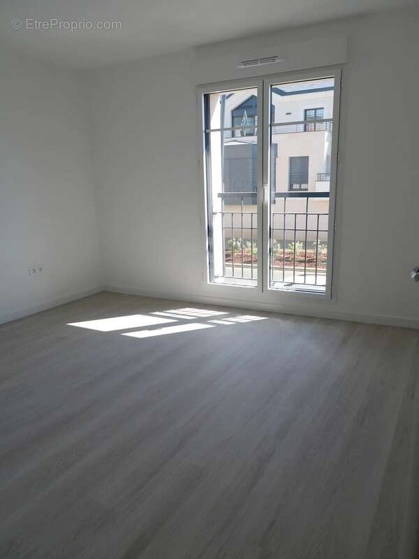 Appartement à SAINT-CYR-SUR-LOIRE