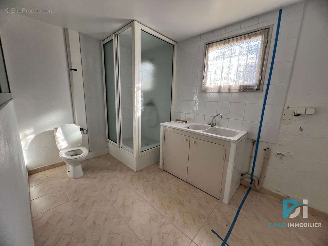 Bassan : grande villa de 233 m2 sur terrain de 1082 m2 en cours de rénovation - photo 10