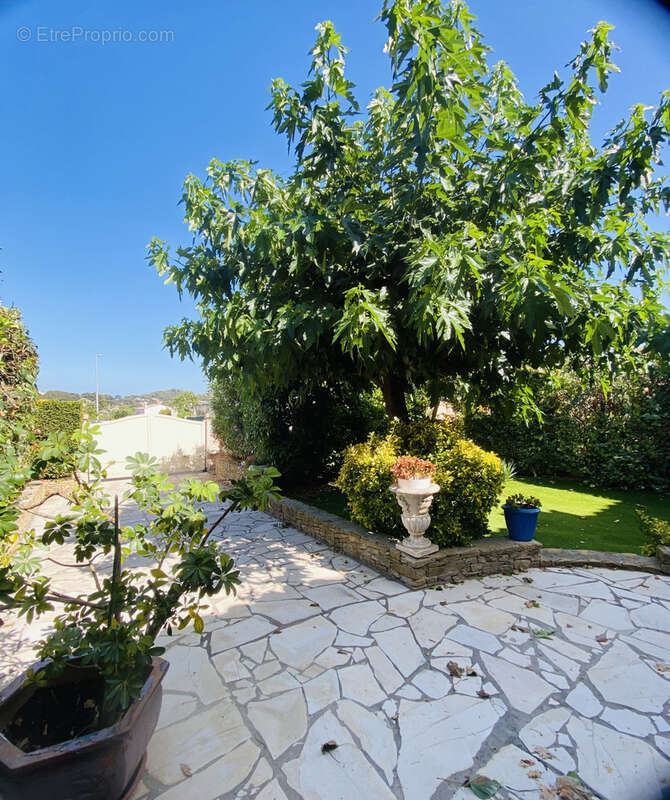 Maison à SIX-FOURS-LES-PLAGES