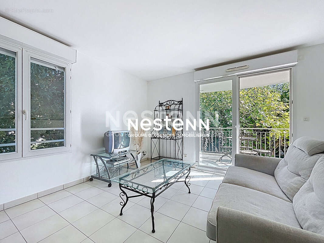 Appartement à VALLAURIS