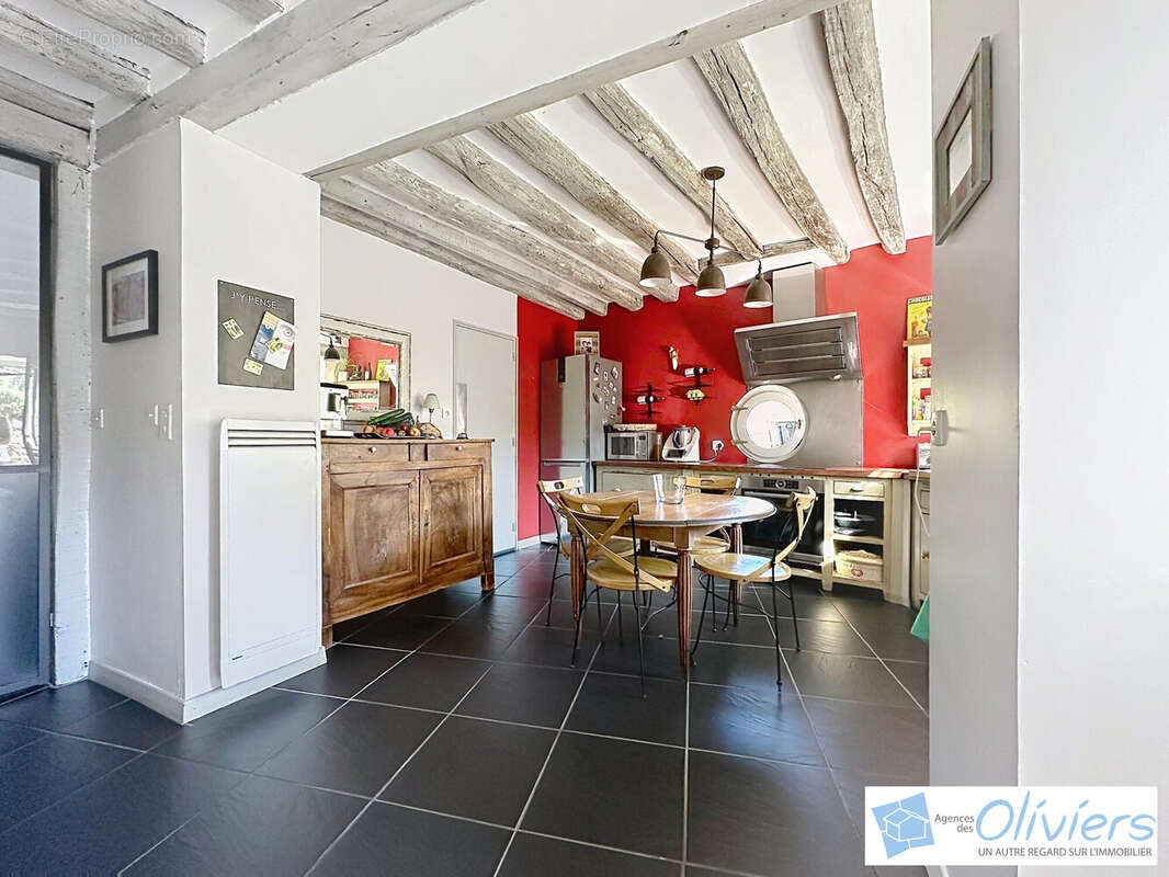 Maison 110 m² à Saint-Lambert  - photo 6